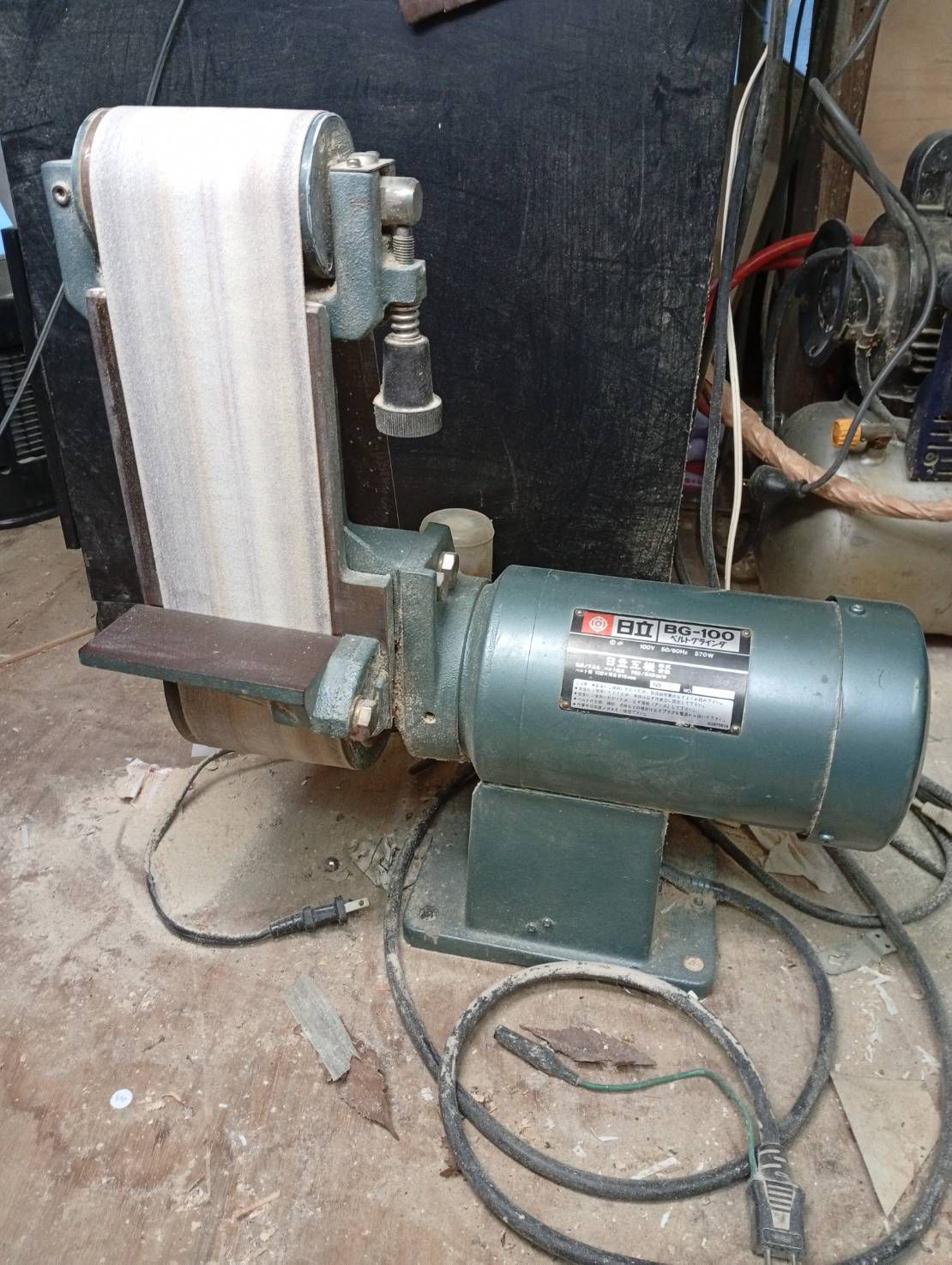 ベルトグラインダ 日立工機 BG-100(中古) – 金属や木材研磨用のベルト式グラインダー