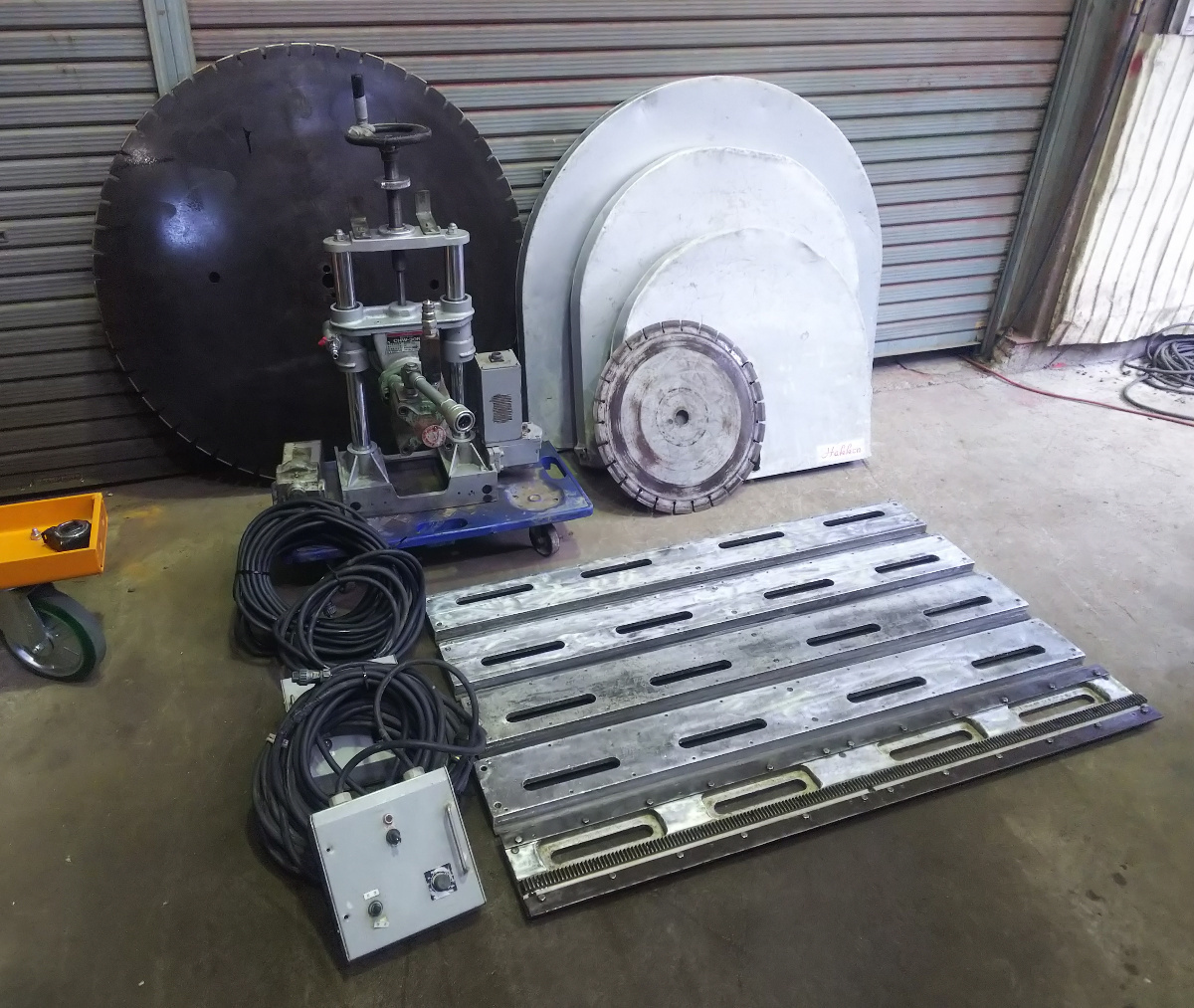 コンセック Hakken★油圧ウォールカッター★CHW-30R