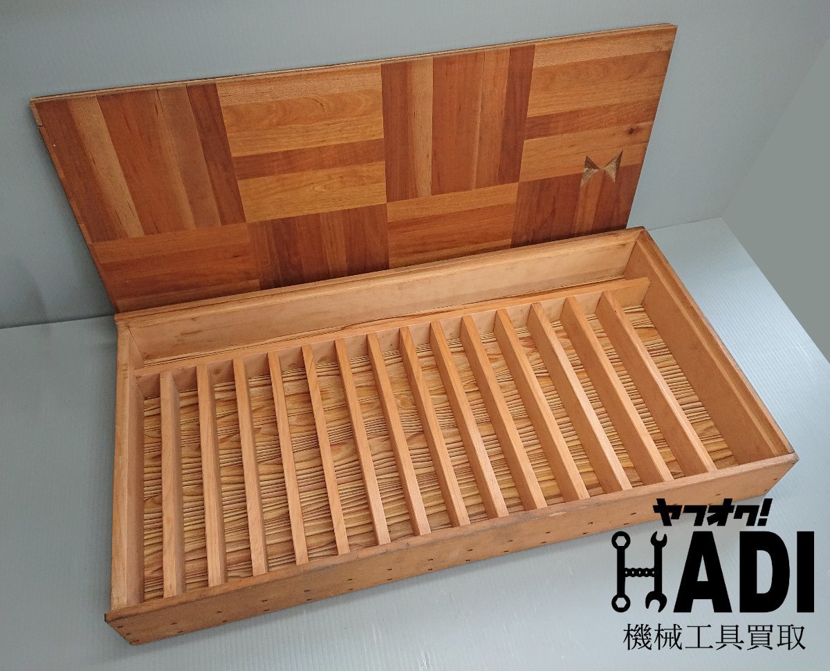 木製ノミ用ケース - 大工道具のための木箱 - ハディズ・インターナショナル